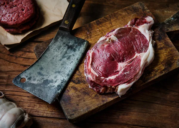 Fleisch in der Weiterverarbeitung für Burger